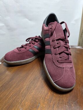 Adidas STADT Burgundy Black Gum Suede Sneakers Mens 8.5 JQ9009